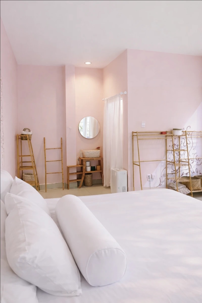 ✨ Artistic Space for Creatives ✨