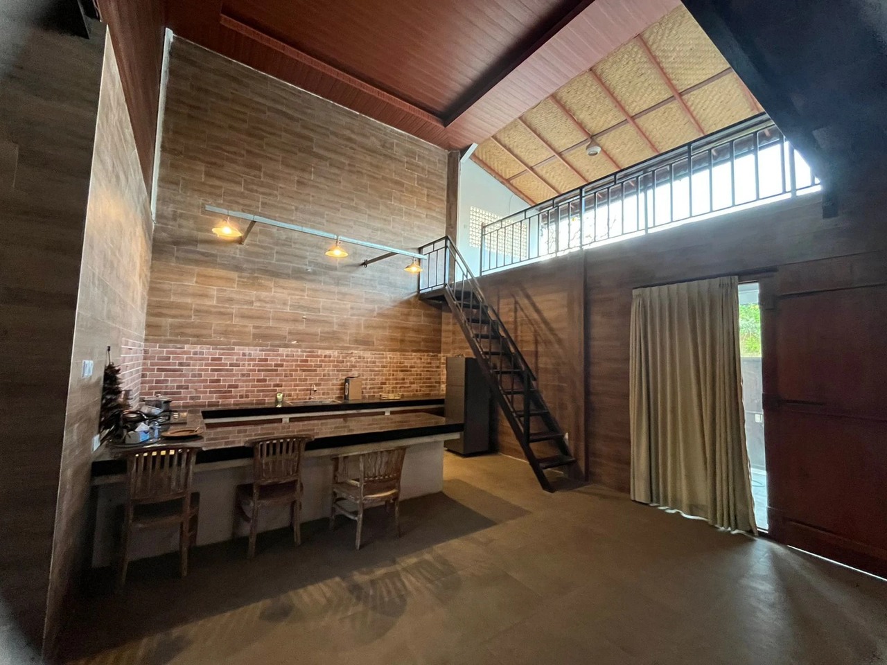 Wooden villa in munggu for Rent annually