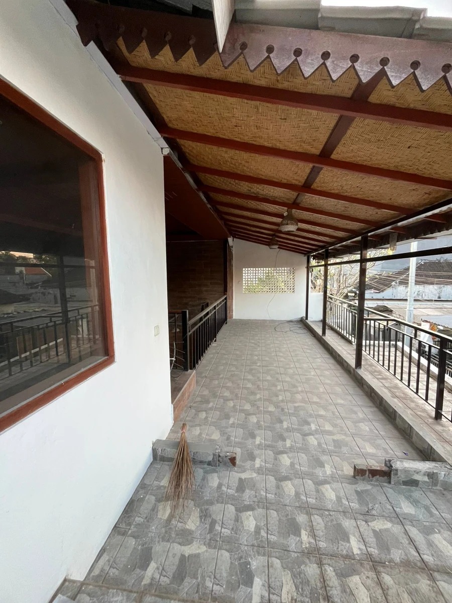 Wooden villa in munggu for Rent annually