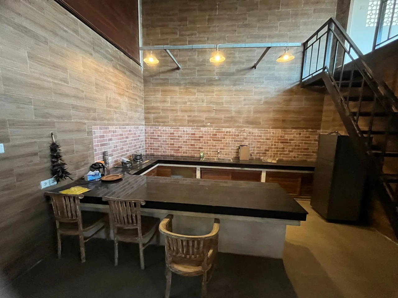 Wooden villa in munggu for Rent annually