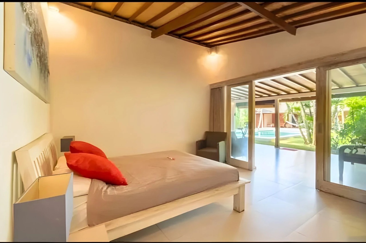 Modern Rustic Freehold Villa in Nyanyi