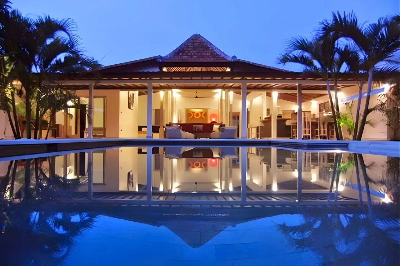Modern Rustic Freehold Villa in Nyanyi