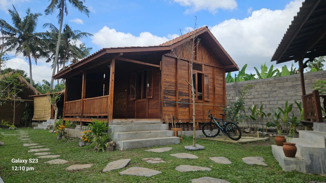 SECRET GARDEN FOR LEASE – PENESTANAN