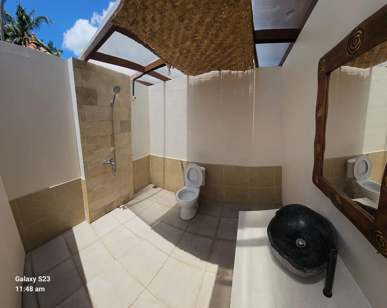 SECRET GARDEN FOR LEASE – PENESTANAN