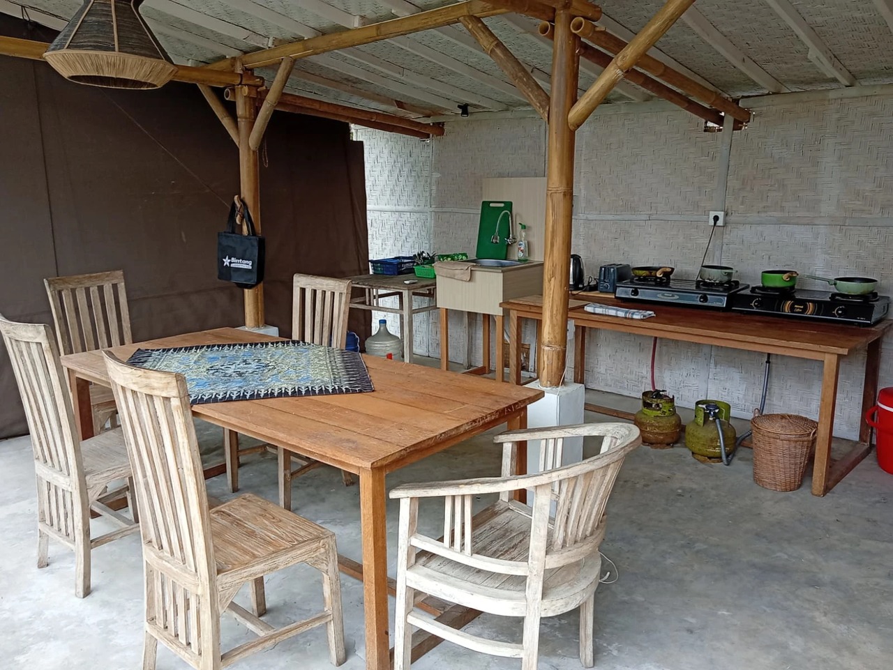SECRET GARDEN FOR LEASE – PENESTANAN