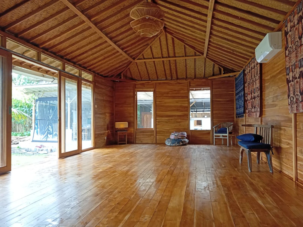 SECRET GARDEN FOR LEASE – PENESTANAN