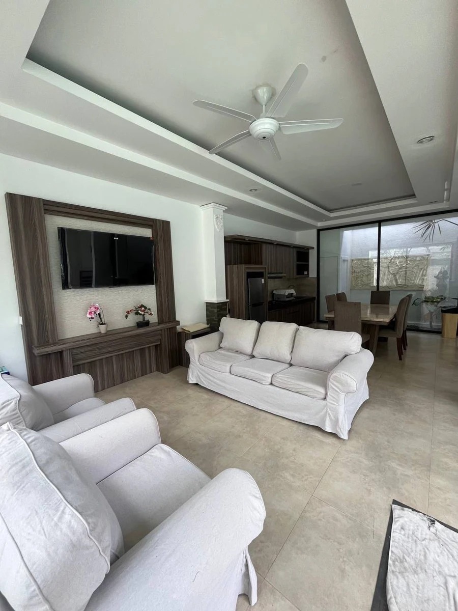 3BR Villa