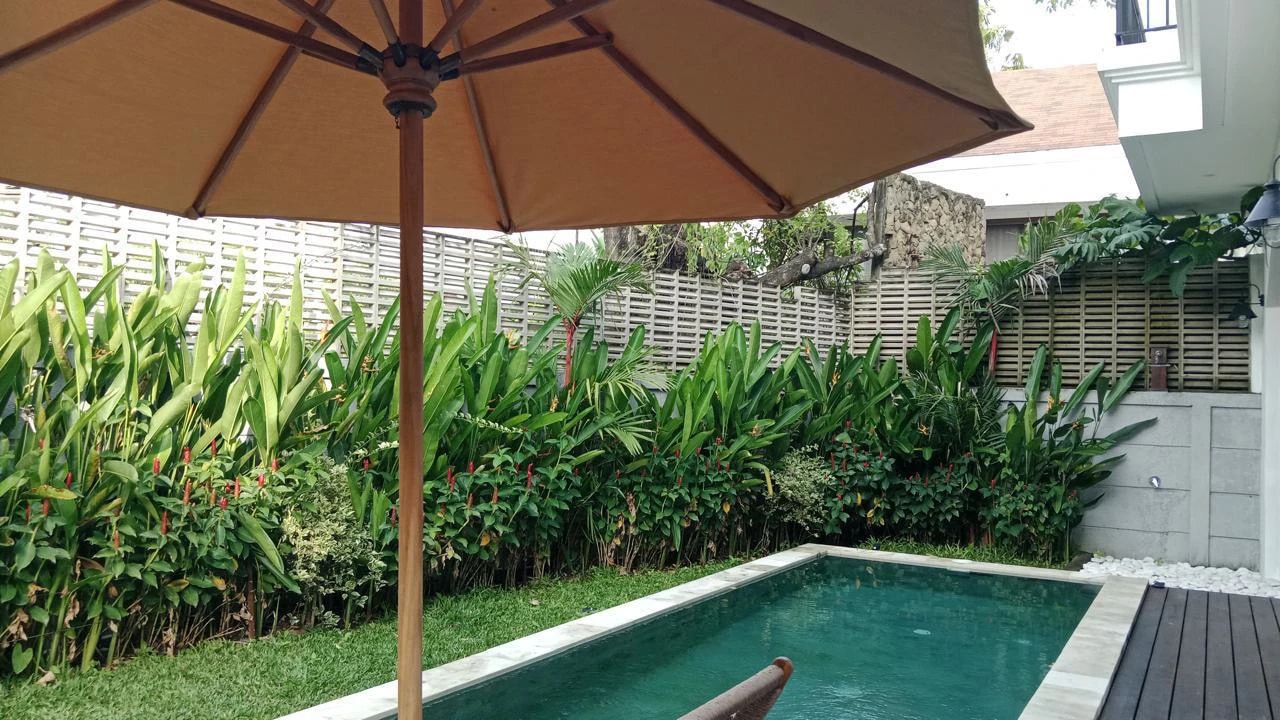 ## **Elegant 2-Bedroom Leasehold Villa 
