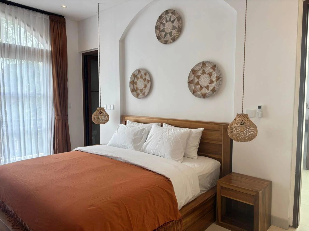 ## **Elegant 2-Bedroom Leasehold Villa 
