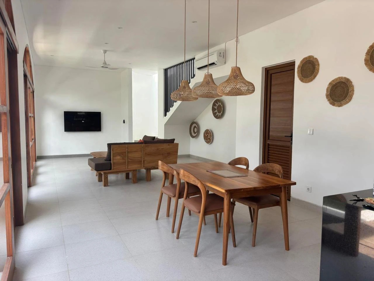 ## **Elegant 2-Bedroom Leasehold Villa 