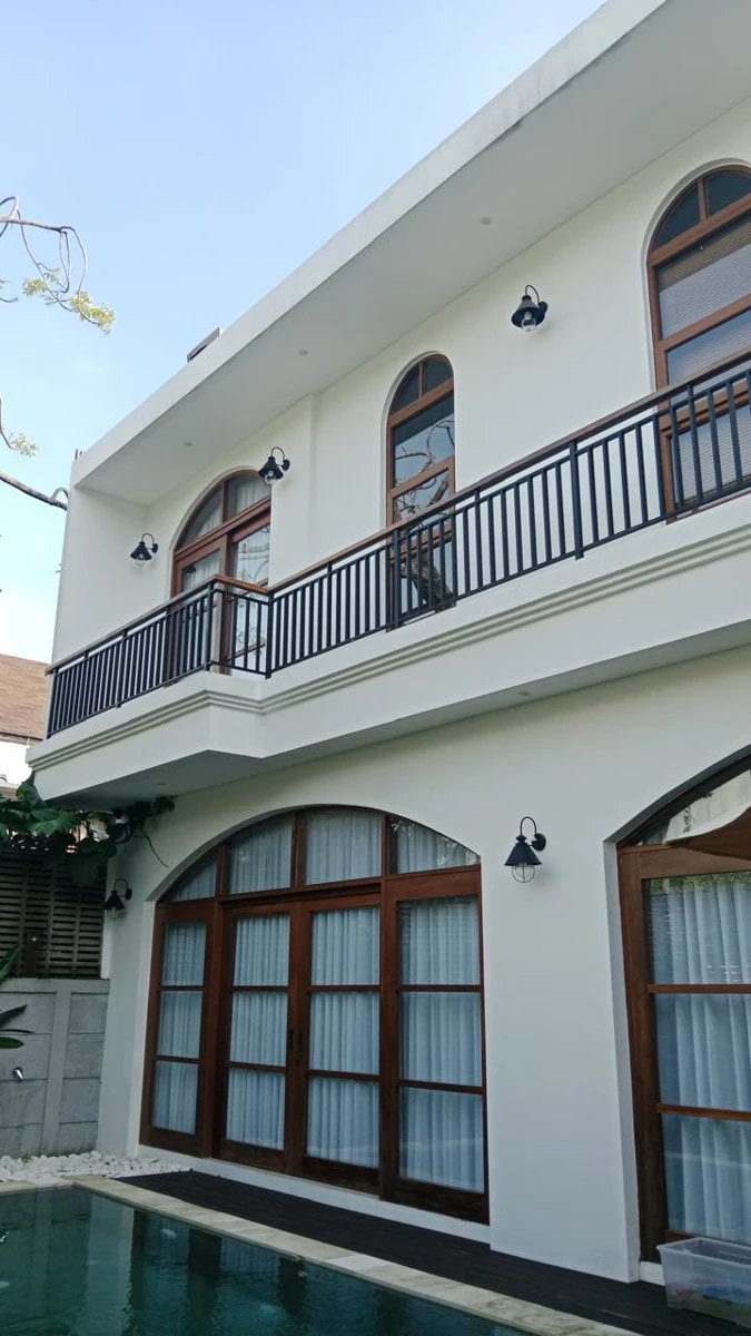 ## **Elegant 2-Bedroom Leasehold Villa 