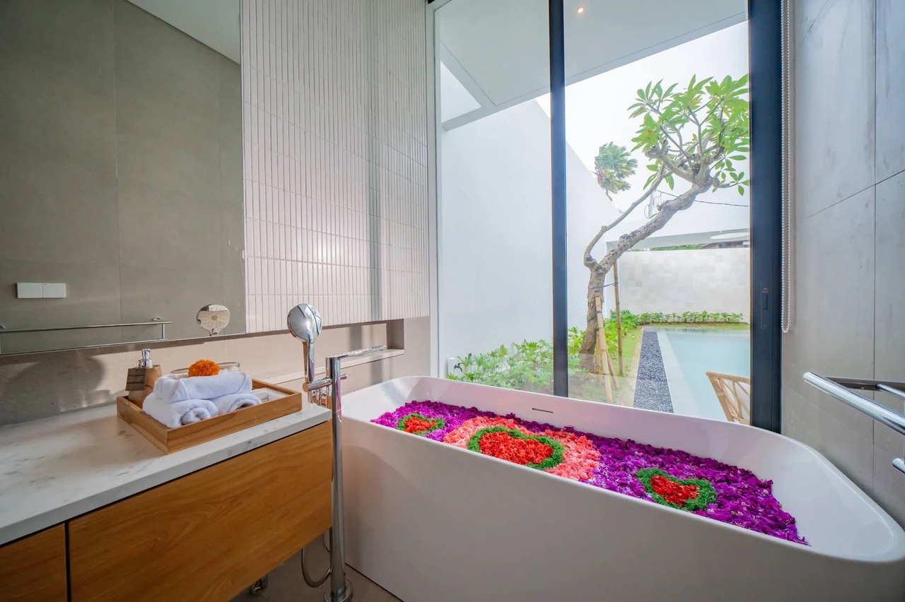 BRAND NEW 4 BEDROOM VILLA IN PERERENAN