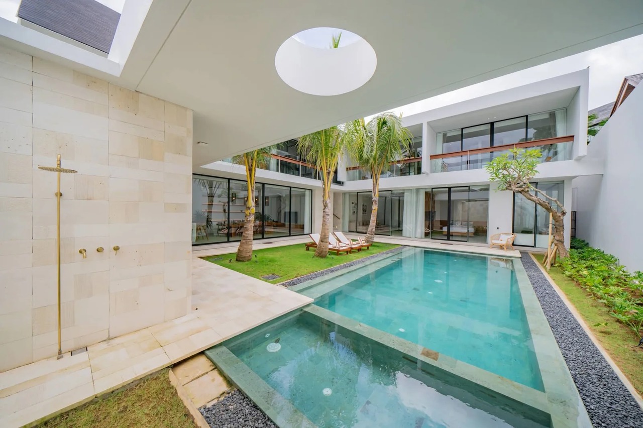 BRAND NEW 4 BEDROOM VILLA IN PERERENAN