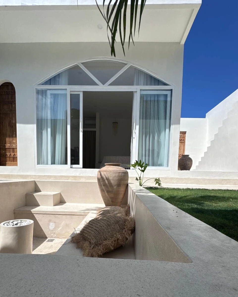 Modern 3BR Luxury Villa w/ Rooftop