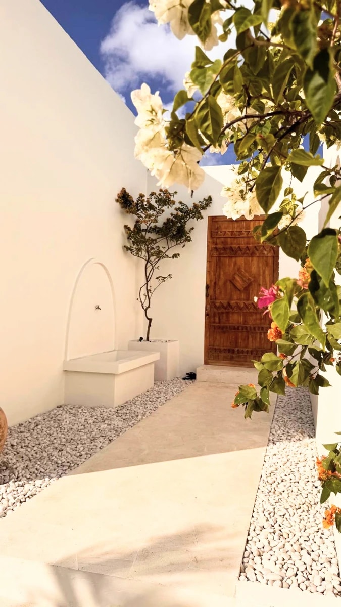 Modern 3BR Luxury Villa w/ Rooftop