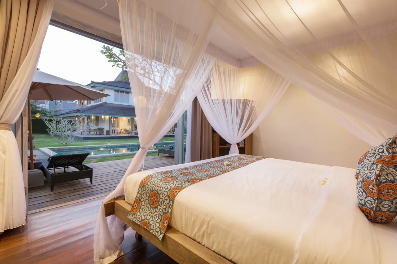 5 BEDROOM VILLA IN JIMBARAN, IDR 99 MILL