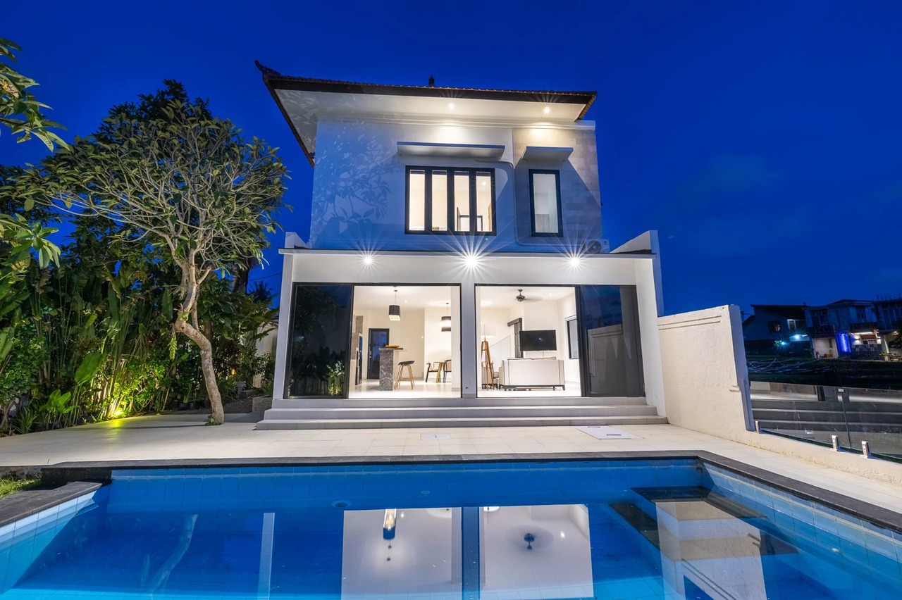 Breezy 3BR Villa w/ Rice Views and Spa A