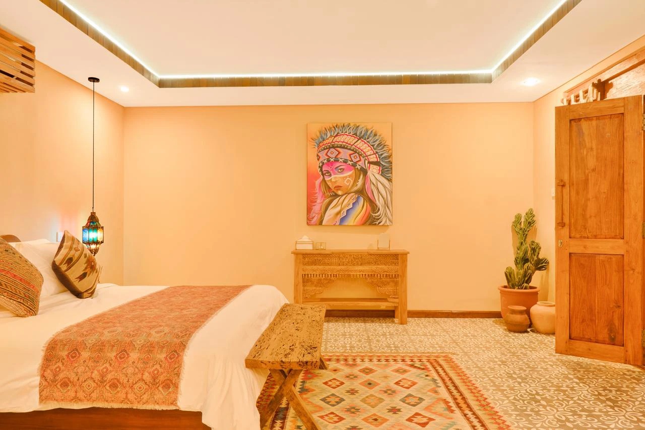 MOROCCAN-INFLUENCED 2 BEDROOM VILLA 