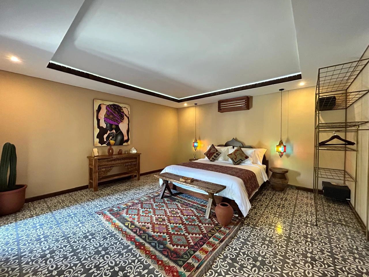 MOROCCAN-INFLUENCED 2 BEDROOM VILLA 