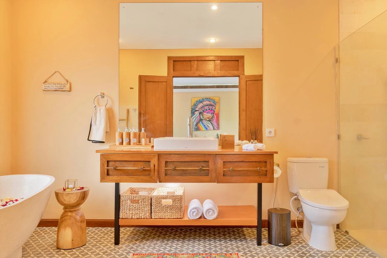 MOROCCAN-INFLUENCED 2 BEDROOM VILLA 