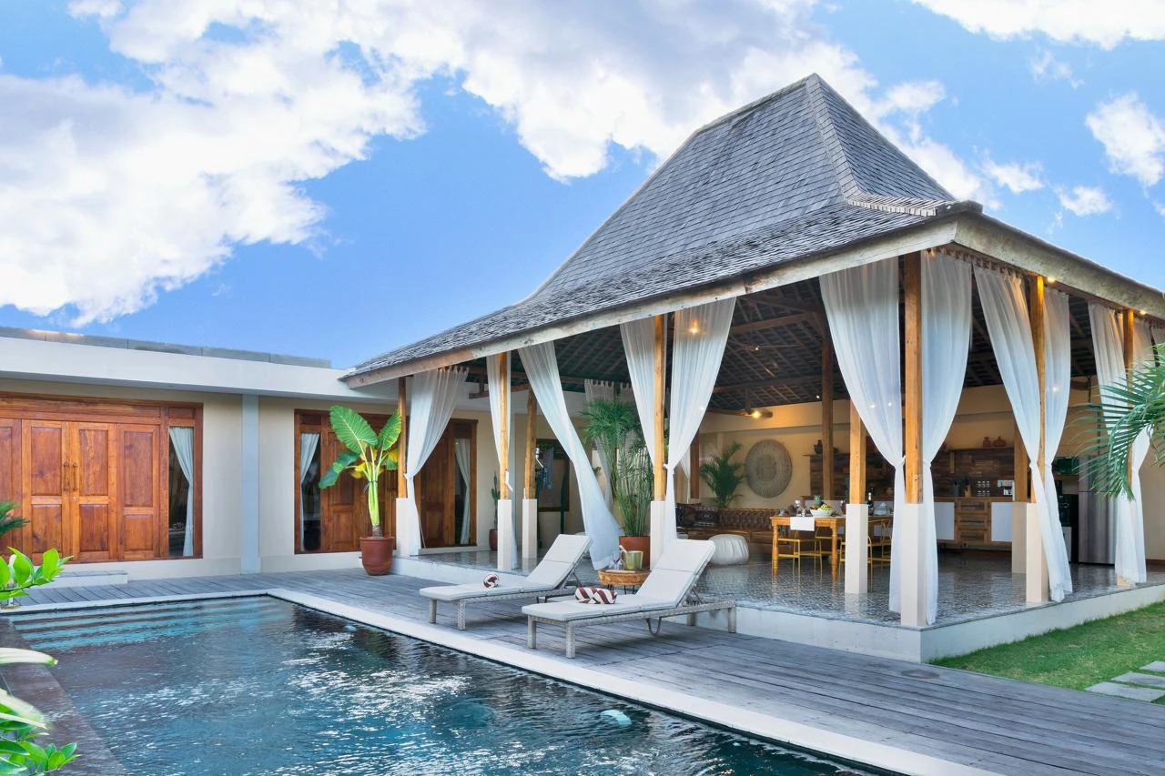 MOROCCAN-INFLUENCED 2 BEDROOM VILLA 