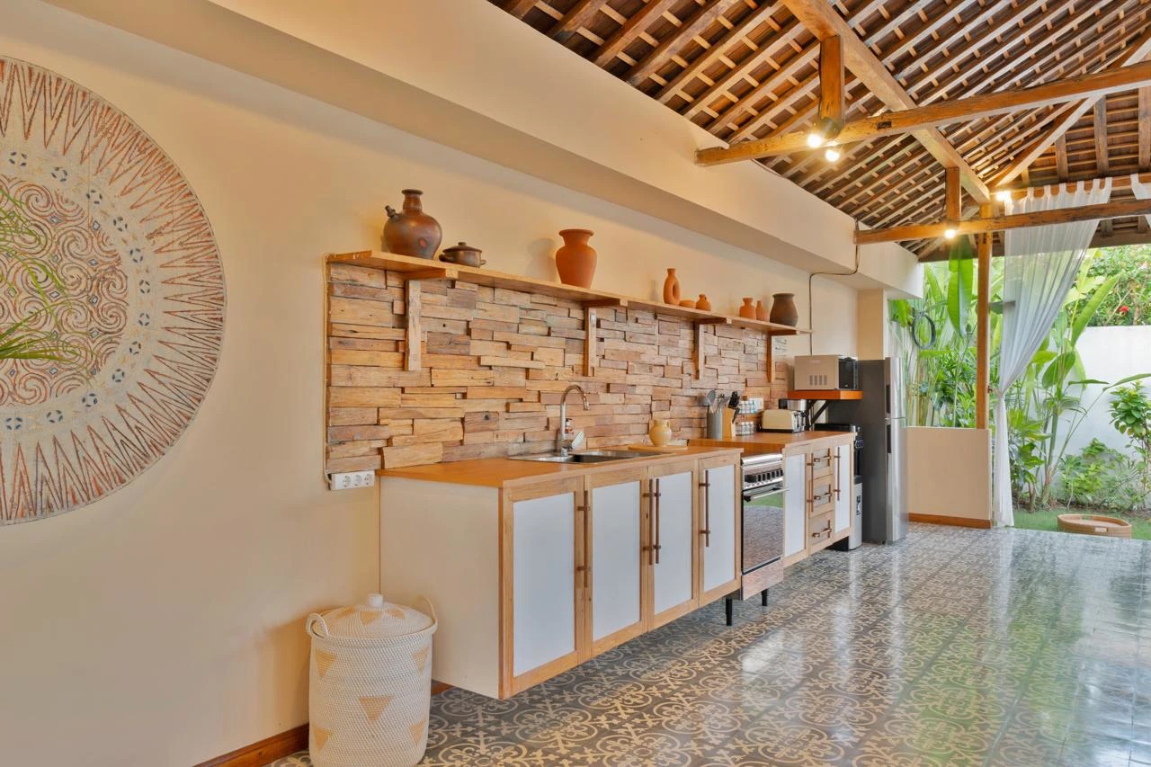 MOROCCAN-INFLUENCED 2 BEDROOM VILLA 