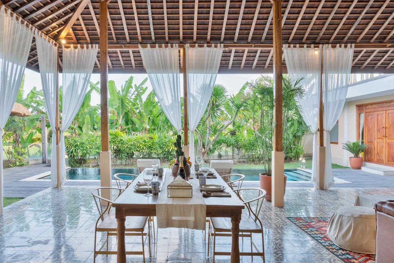 MOROCCAN-INFLUENCED 2 BEDROOM VILLA 