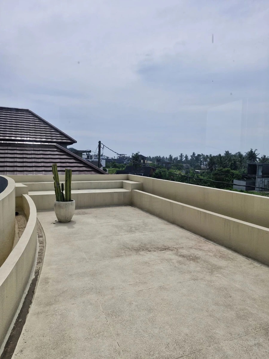 2BR Villa with Rooftop