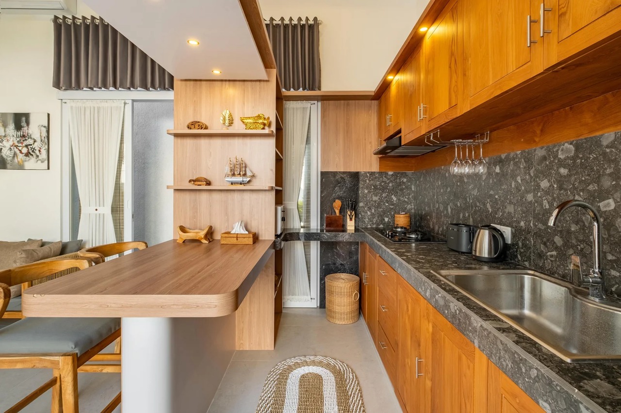 2 NEW BEDROOM VILLA TO BATU BOLONG BEACH