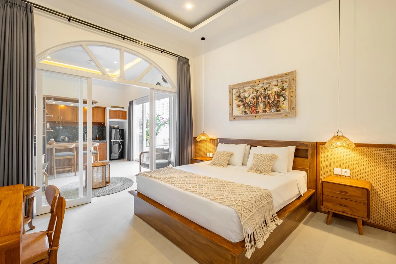 2 NEW BEDROOM VILLA TO BATU BOLONG BEACH