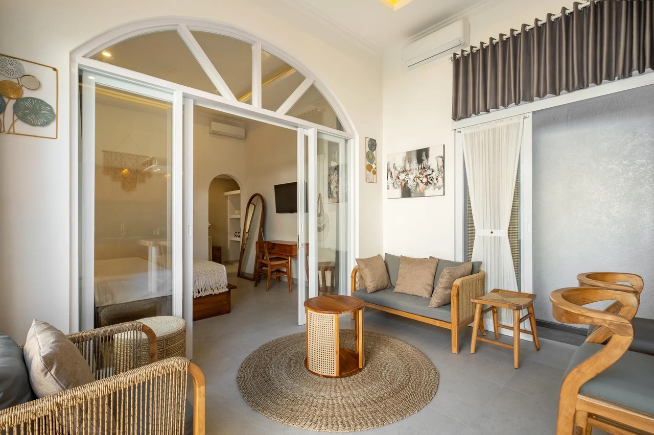 2 NEW BEDROOM VILLA TO BATU BOLONG BEACH