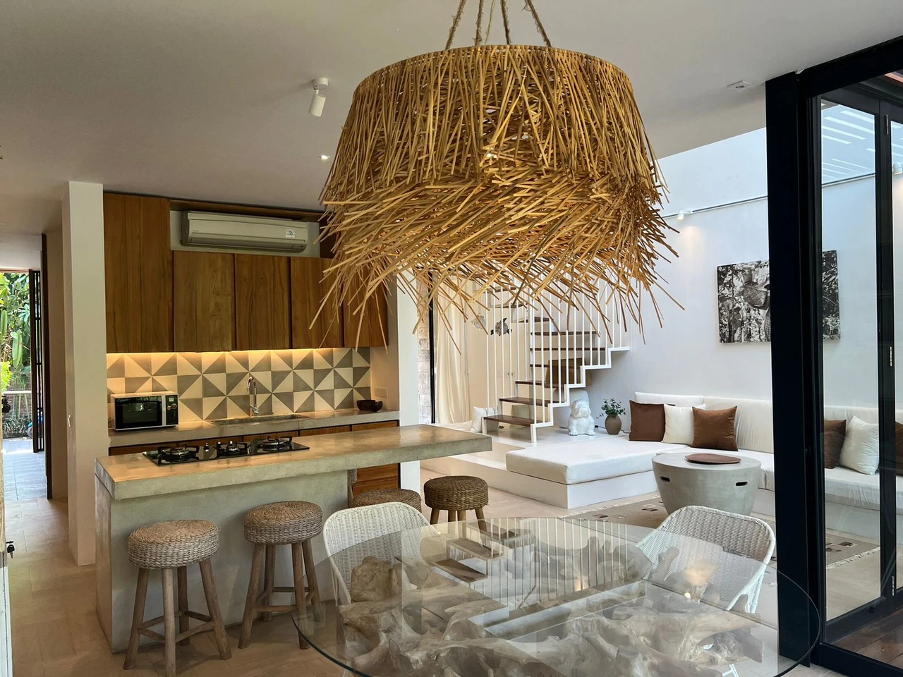 Luxury 3-Bedroom Villa for Rent