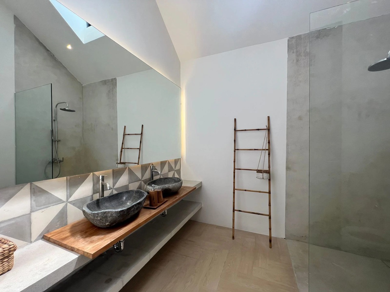 Luxury 3-Bedroom Villa for Rent