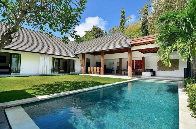 DO 28 - VILLA FOR SALE IN JIMBARAN BALI
