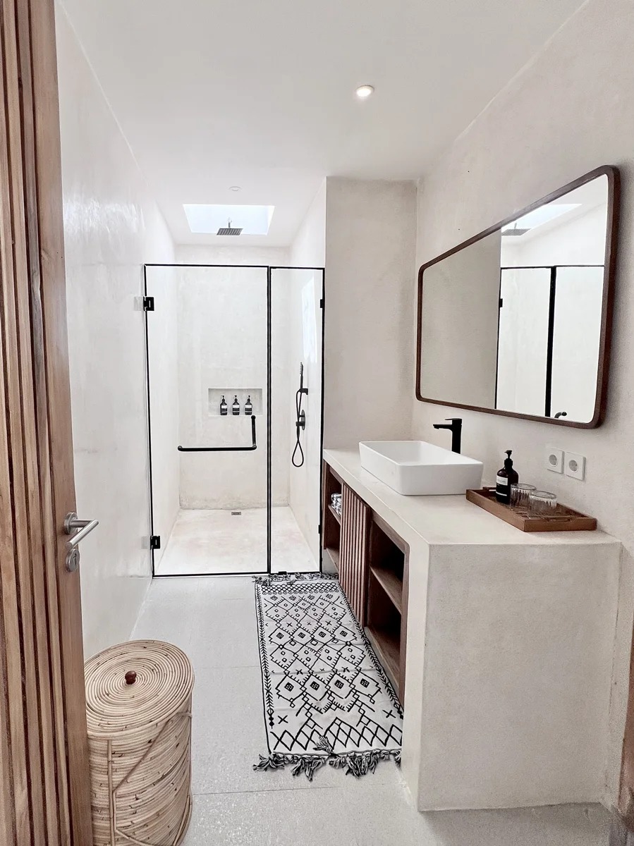 1BR POOL VILLA & ROOFTOP WITH FACILITIES