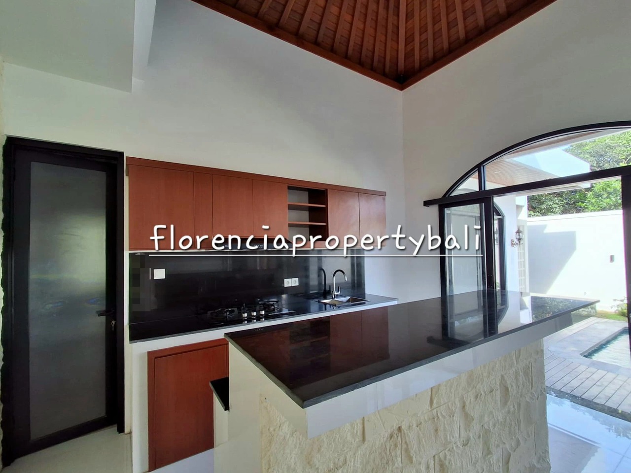 (FW007KE-Y) Your Lovely Tropical Home