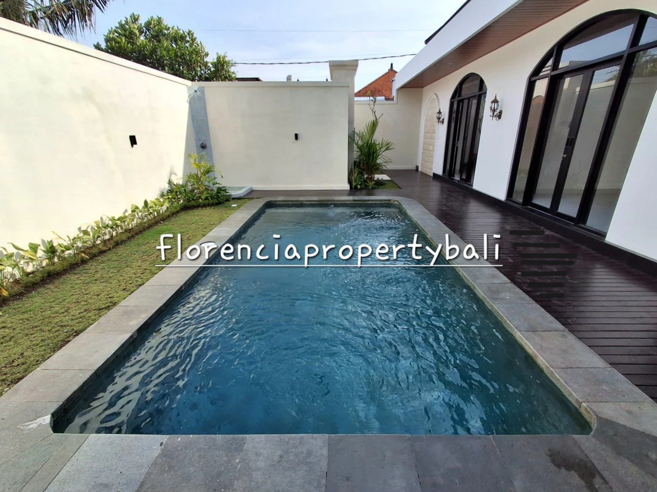 (FW007KE-Y) Your Lovely Tropical Home
