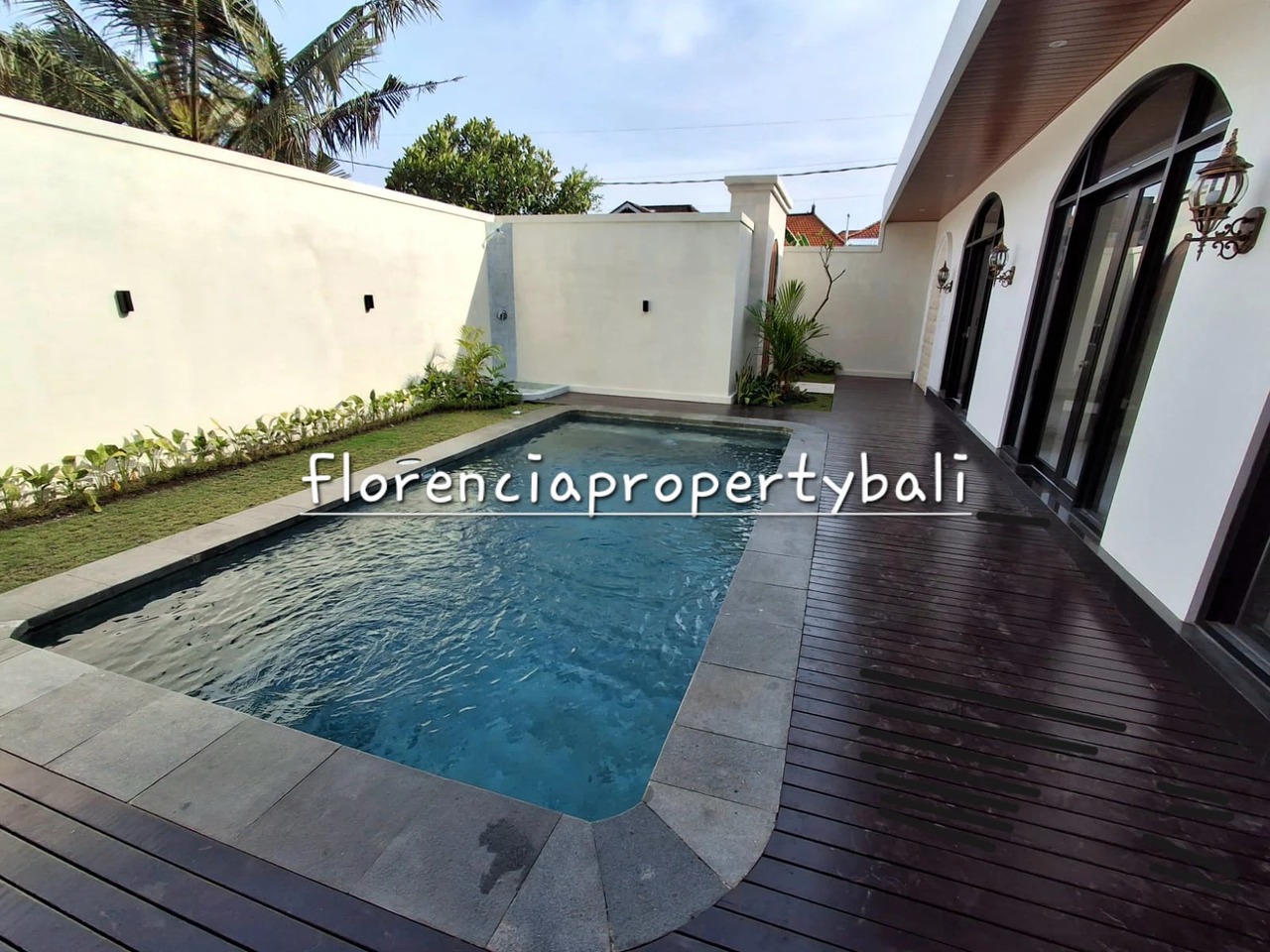 (FW007KE-Y) Your Lovely Tropical Home