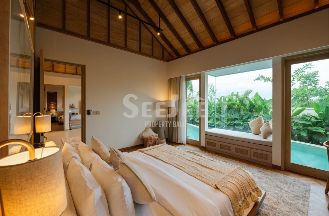 BRAND NEW STYLISH VILLA IN CANGGU