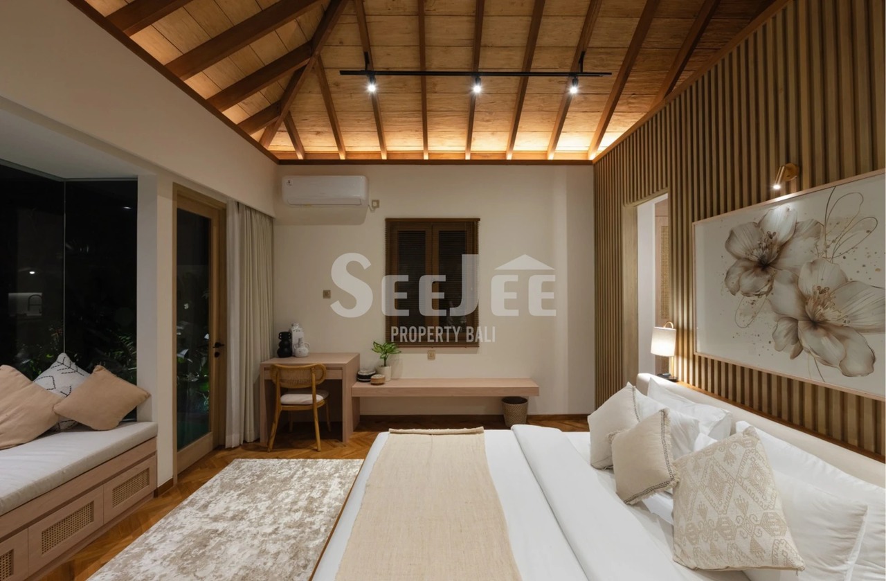 BRAND NEW STYLISH VILLA IN CANGGU