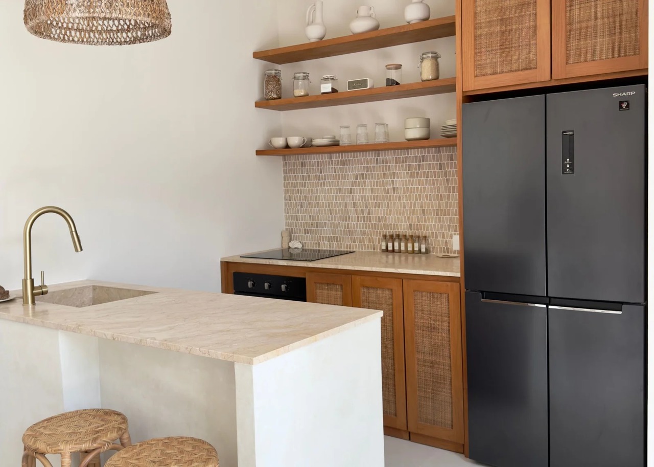 Cozy 2BD Villa — 5-Min from Seseh Beach
