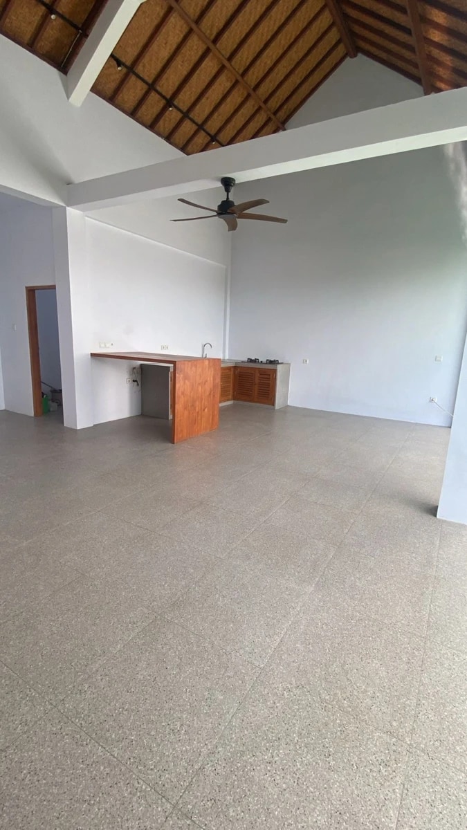 3 br villa for Rent in parerenan