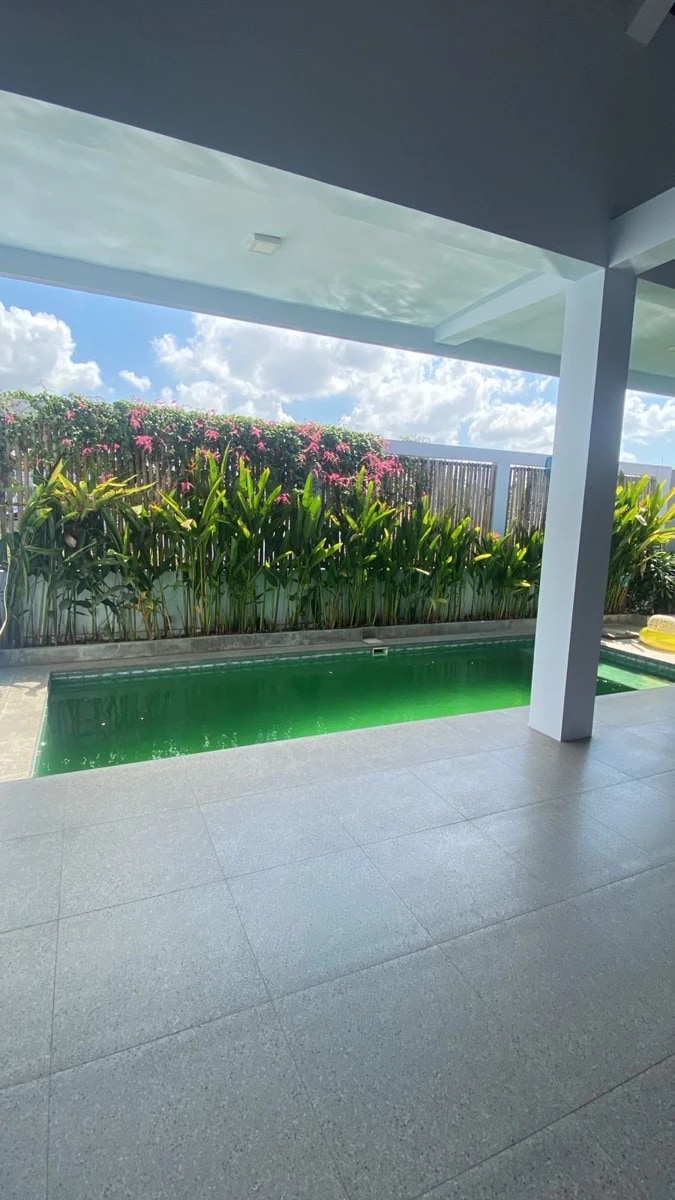 3 br villa for Rent in parerenan 