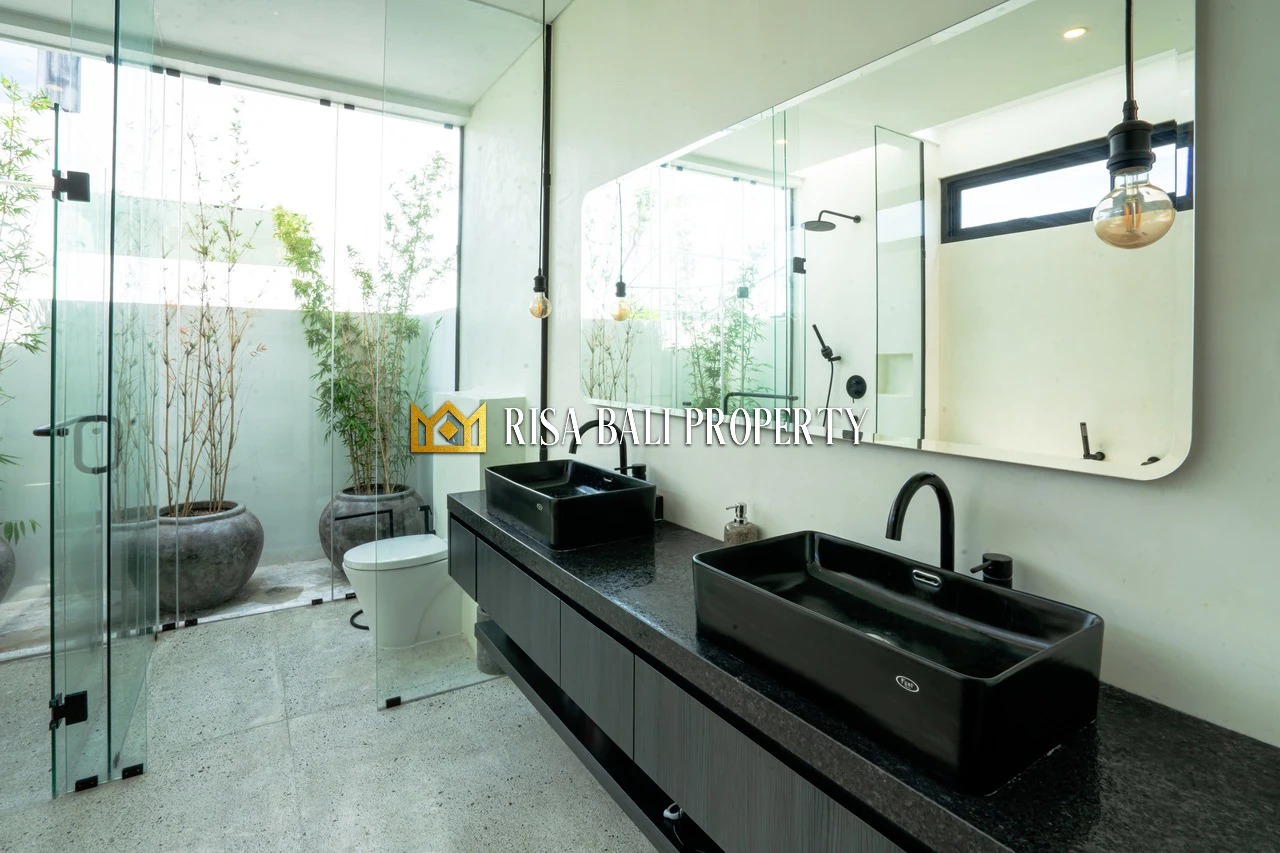 MODERN 3-BEDROOMS VILLA IN UMALAS