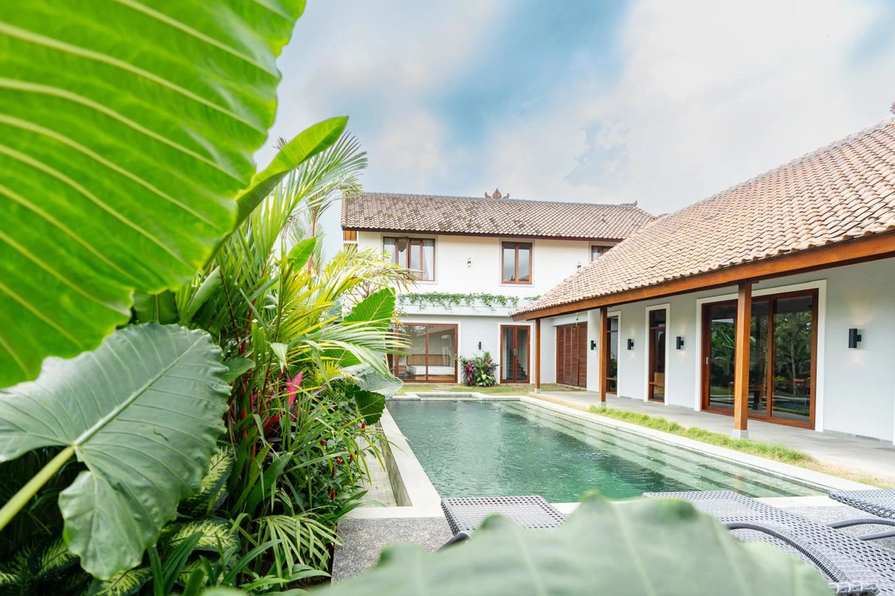 Modern Balinese Fusion Villa