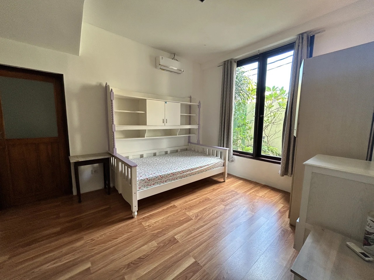 5BR Lux Villa w/ Pool & Prime Location