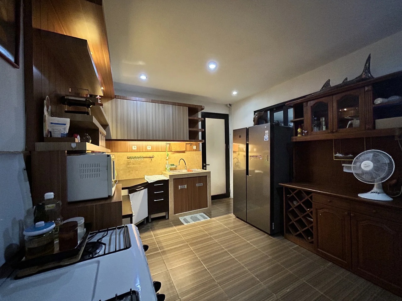 5BR Lux Villa w/ Pool & Prime Location