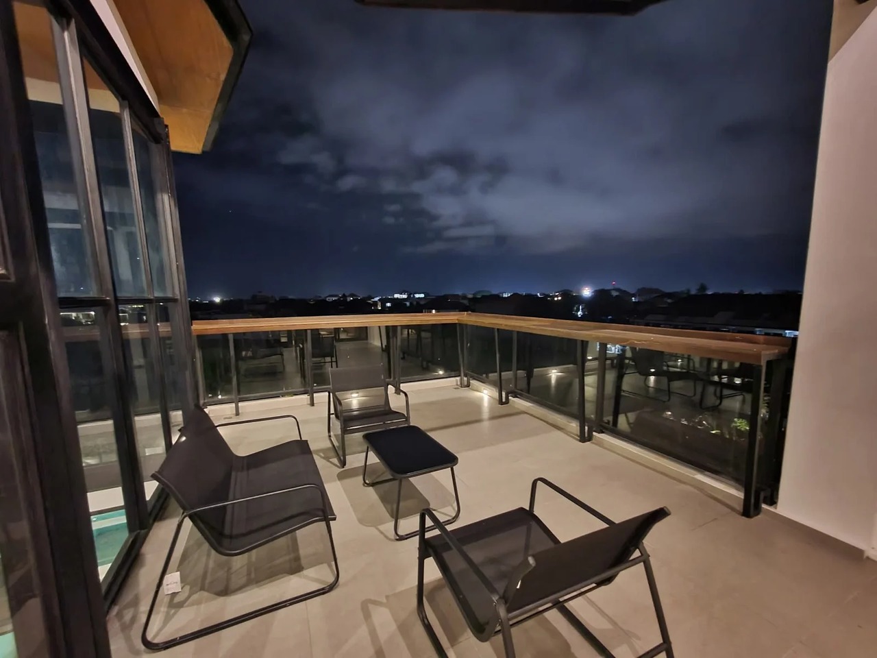 BRAND NEW 4 BEDROOM VILLA IN BERAWA