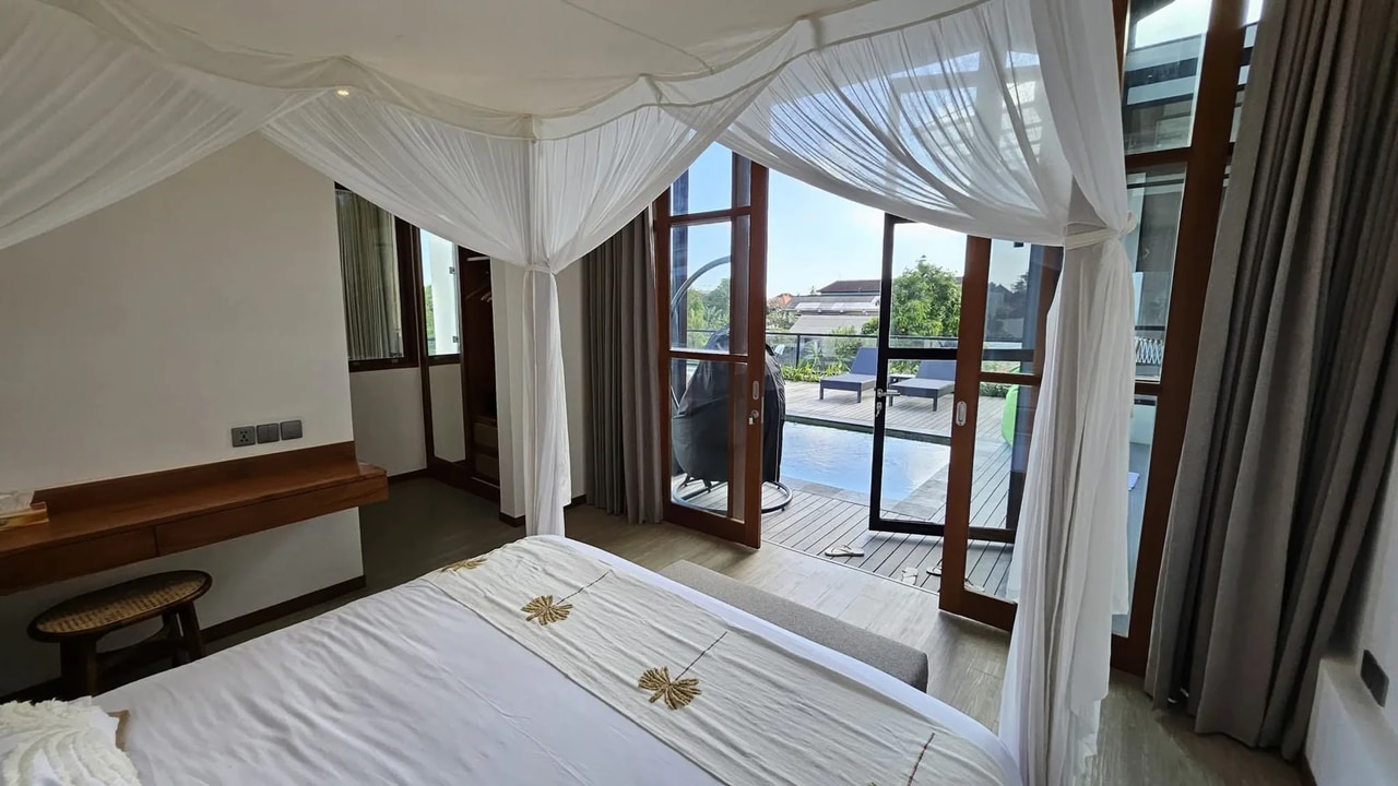 BRAND NEW 4 BEDROOM VILLA IN BERAWA
