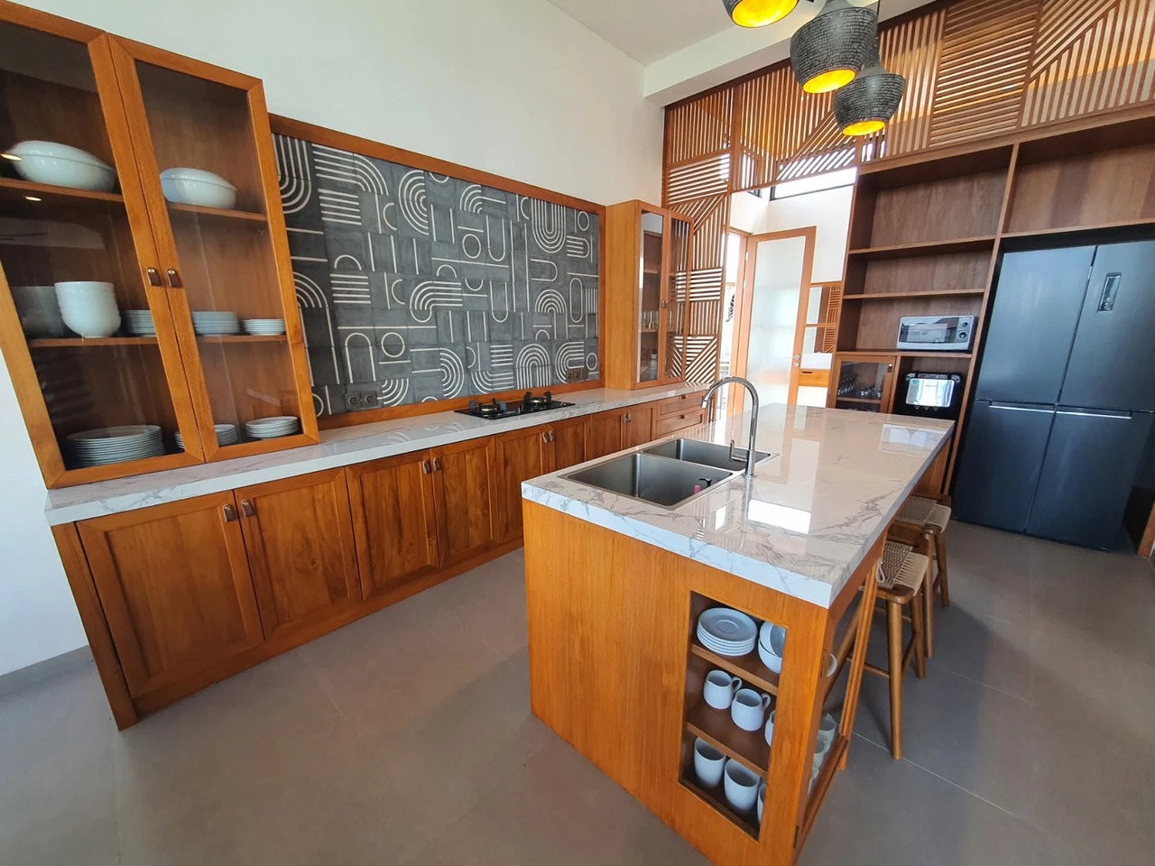 BRAND NEW 4 BEDROOM VILLA IN BERAWA